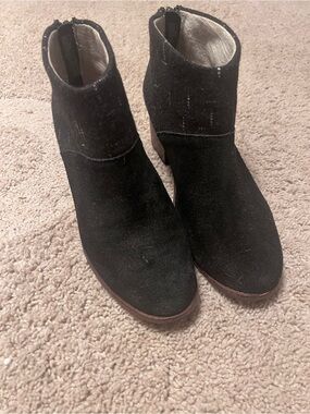 Toms Black Suede Ankle Heeled Boots